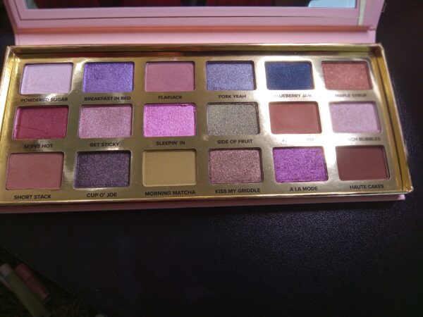 Too Faced Maple Syrup Pancakes Palette - Image 2