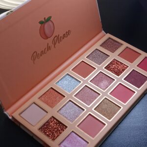 Makeup worthy peach shades, romantic yet striking